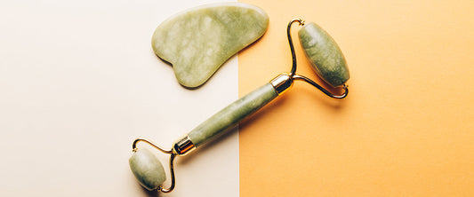 💚 Mi momento favorito del día: Masaje facial con gua sha o rodillo de jade